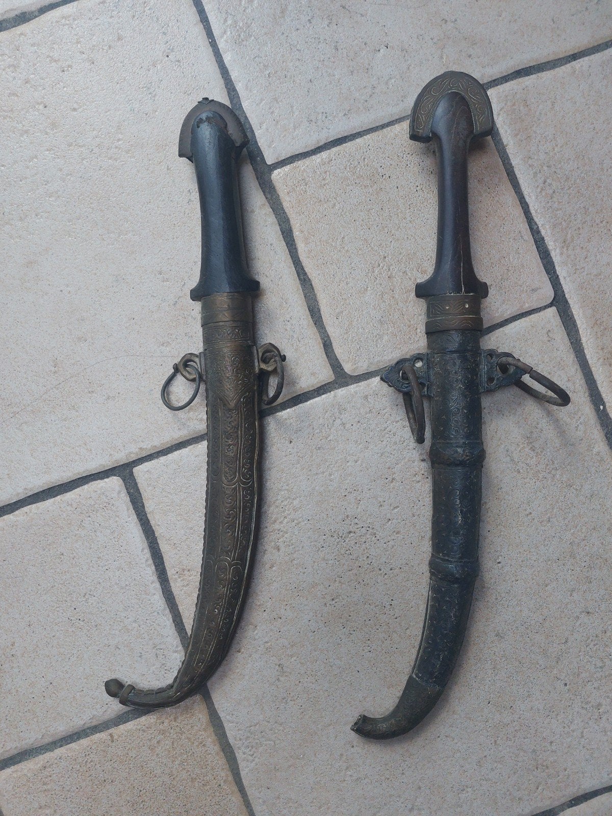 Marrokkaanse messen, Ophalen