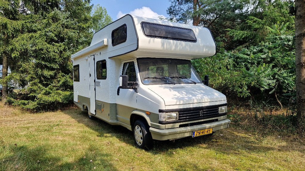 Magnifique camping-car Peugeot J5 LAST CHANCE, Caravanes & Camping, Siège de train, Jusqu'à 4, Boîte manuelle, Auvent