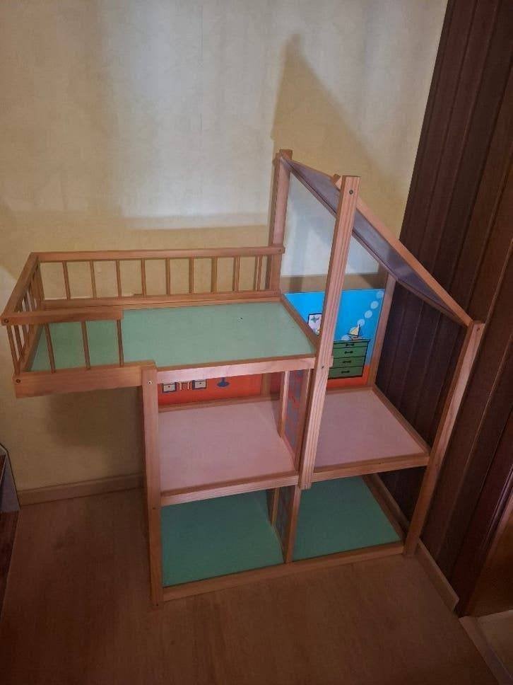 Houten poppenhuis, Ophalen, Poppenhuis