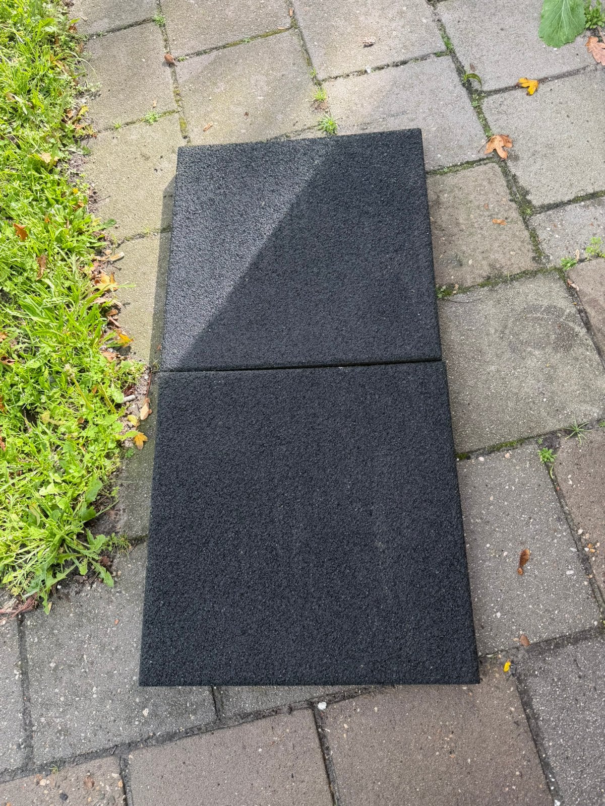 Rubberen tegels ca 50x50x4,5 speeltoestel stal ed ruim 20m2, Tuin en Terras, Ophalen, Gebruikt, Rubber, 10 m² of meer
