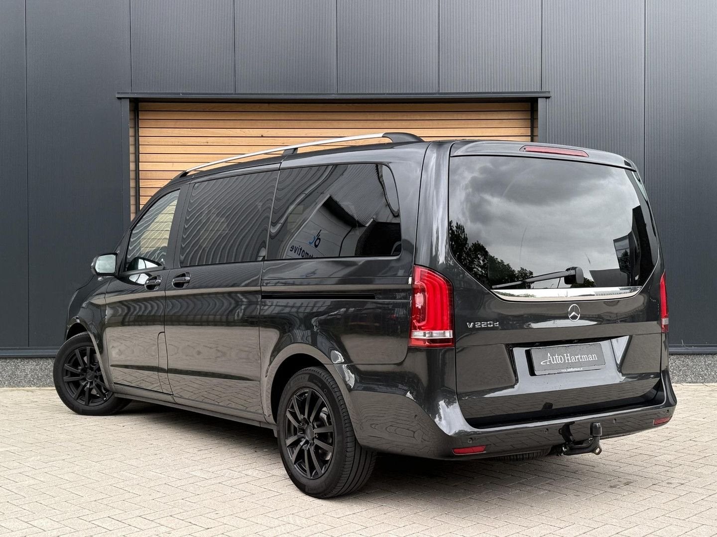 Mercedes-Benz V 220 220D Lang Avantgarde Edition TREKHAAK|6P, Automaat, Monovolume, Zwart, Bedrijf