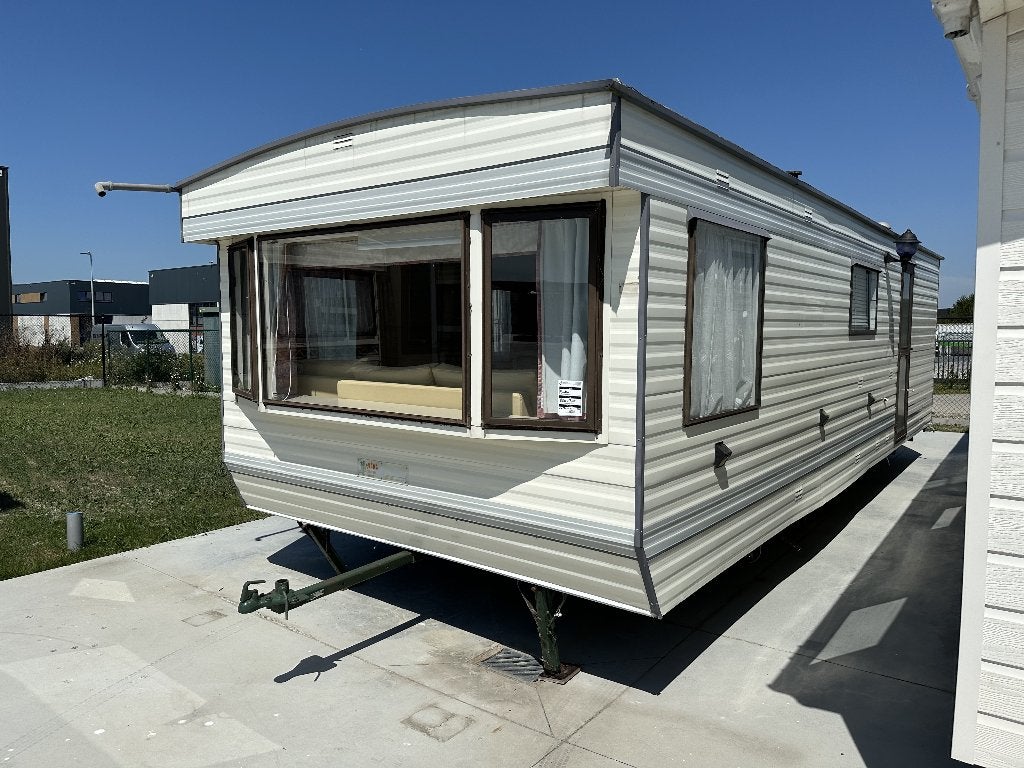 Occasie Depot 17 – Rodeo 800 x 310 cm – 2 slaapkamers, Caravans en Kamperen