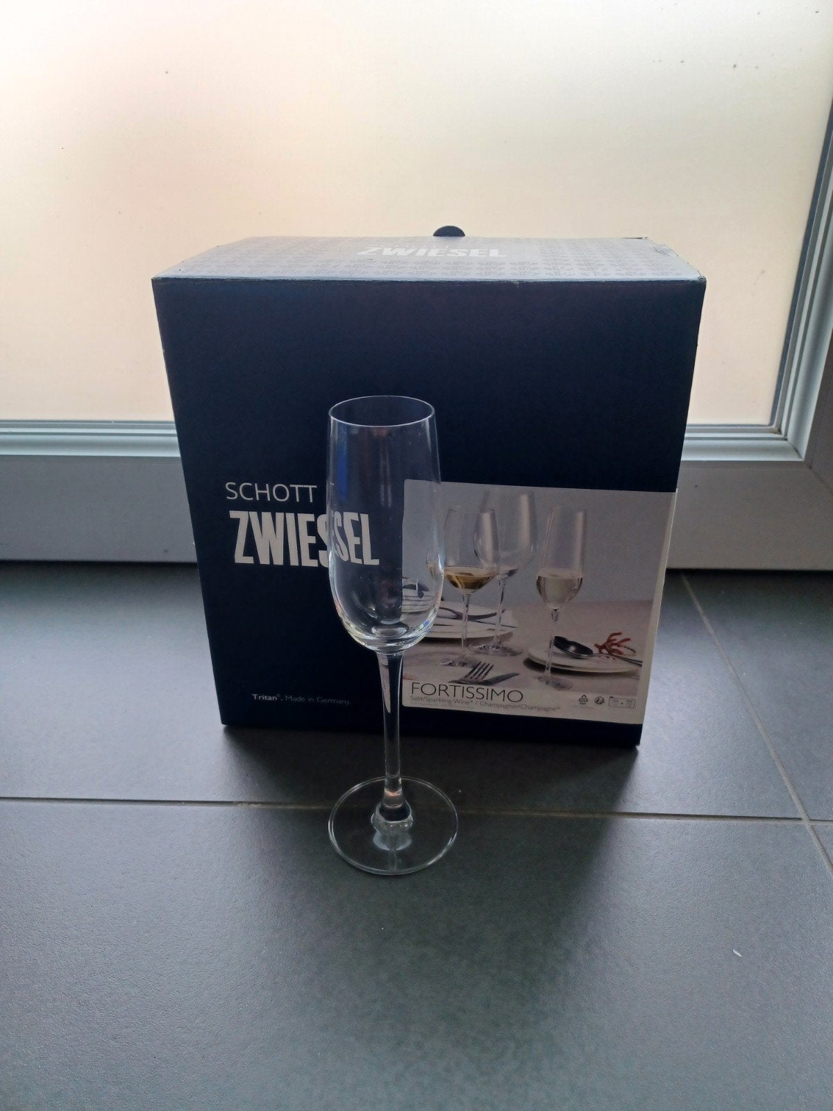 Champagneglazen, Ophalen