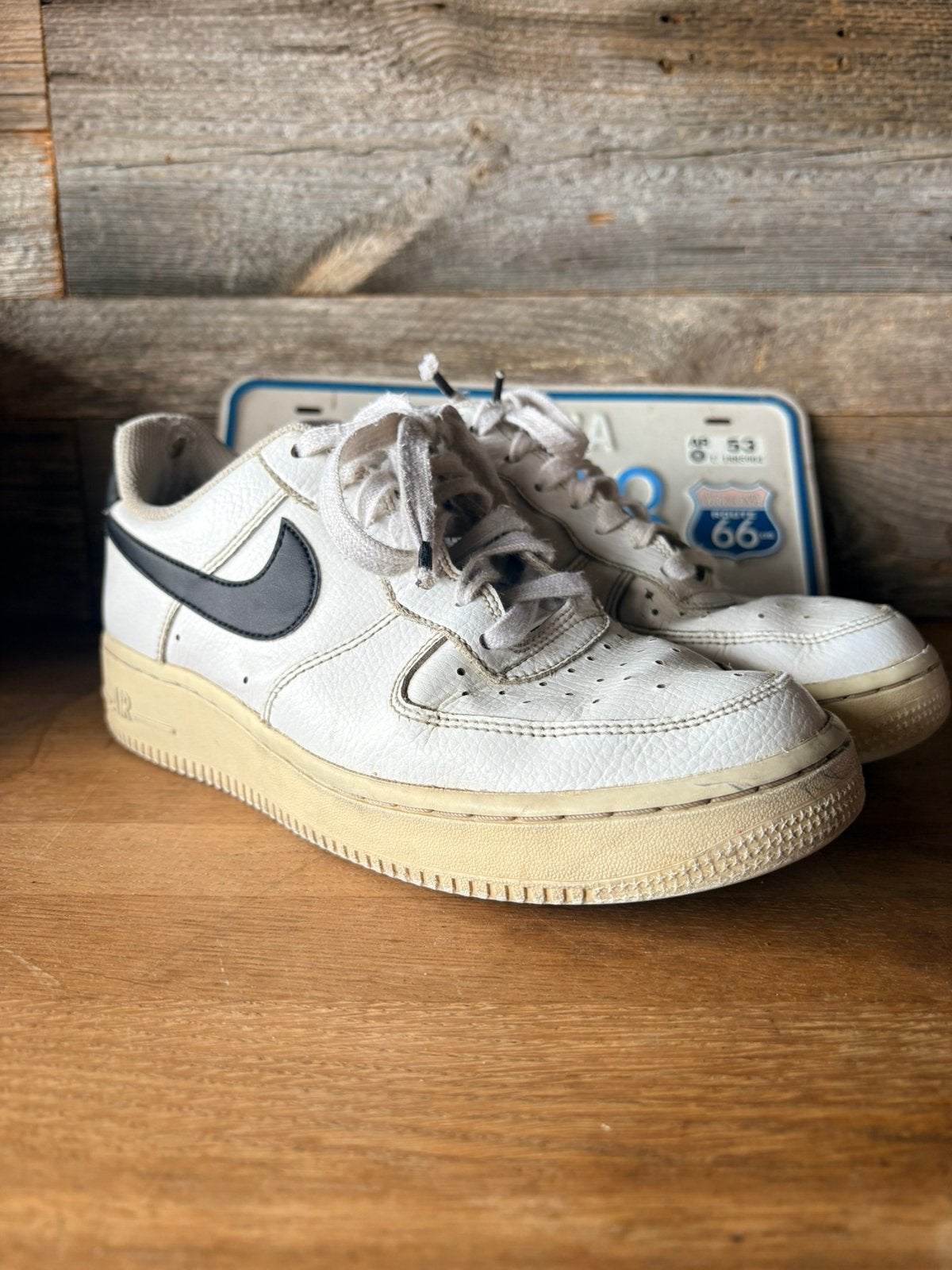 Nike Air Force 1 Low White and Black Pebbled Leather Sneaker, Ophalen of Verzenden, Zo goed als nieuw