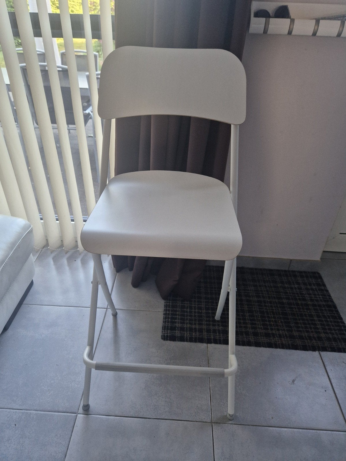 6 tabourets de bar blancs de 73 cm de hauteur d'assise, Maison & Meubles, Tabourets de bar, Neuf, Avec repose-pieds, Enlèvement