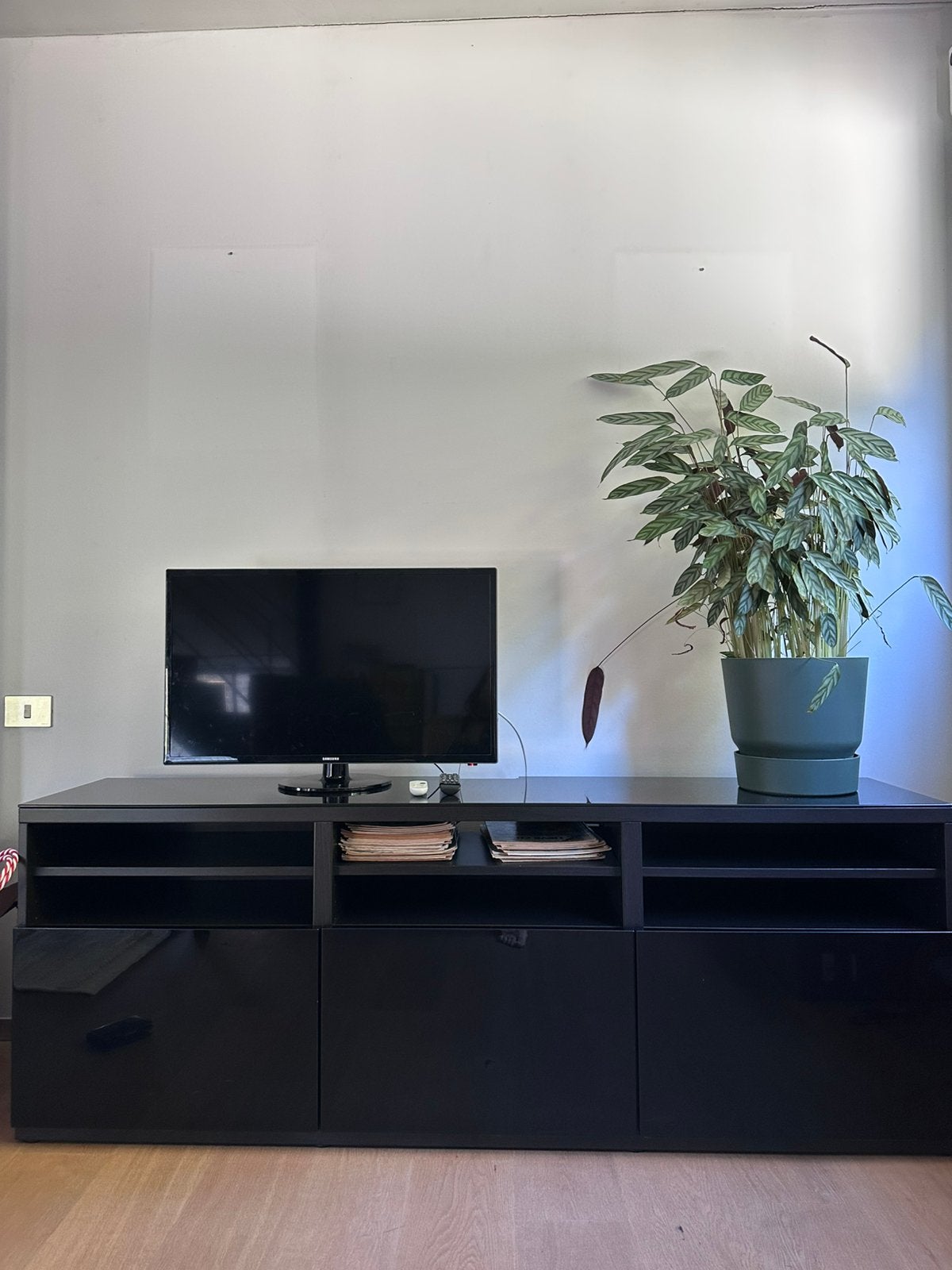 Tv kast ikea, Bricolage & Construction, Enlèvement, Comme neuf