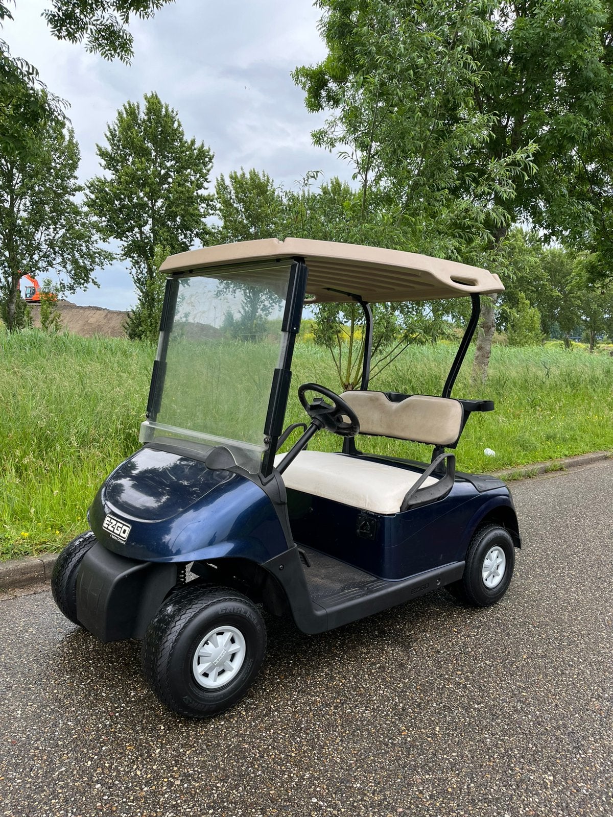 Electrische golfkar rijdt heerlijk met perfecte batterijen, Enlèvement, Comme neuf, Voiturette de golf