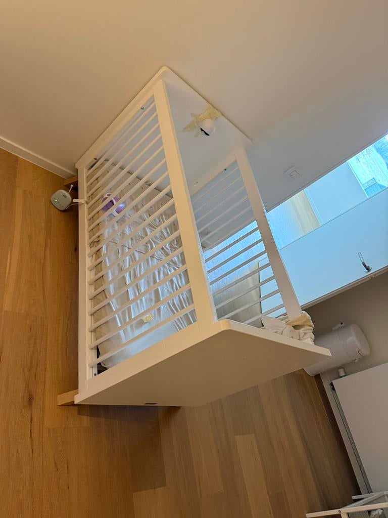 Wit Bopita babybed en optie tot bijkopen commode, Ophalen, Gebruikt