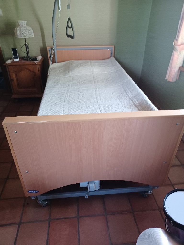 Zorgbed electrisch Nieuw, Diversen, Ophalen, Nieuw