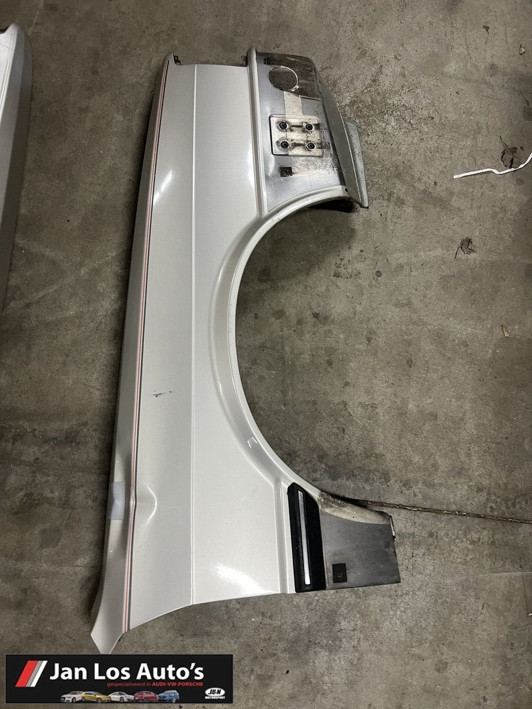 Audi 80 Coupe B2 81 85 rechts spatbord spatscherm voorscherm, -, Utilisé, -, -