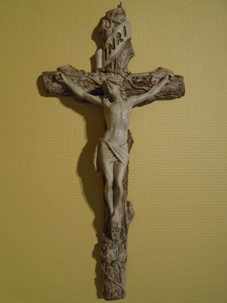 Kruis met Jezus Christus in gips 50cm., Ophalen of Verzenden, Gebruikt, Christendom | Katholiek