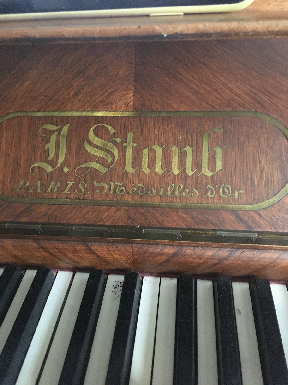 Piano ancien au son chaleureux., Musique & Instruments, Enlèvement, Utilisé, Brun, Piano