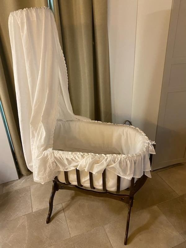 Magnifique berceau vintage avec ciel (style Thonet), Enfants & Bébés, Berceaux & Lits, Enlèvement, Berceau