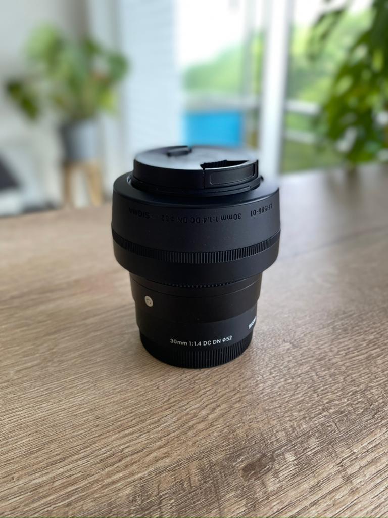 Sigma 30mm f1.4 sony E mount (apsc), Audio, Tv en Foto, Foto | Lenzen en Objectieven, Zo goed als nieuw, Ophalen