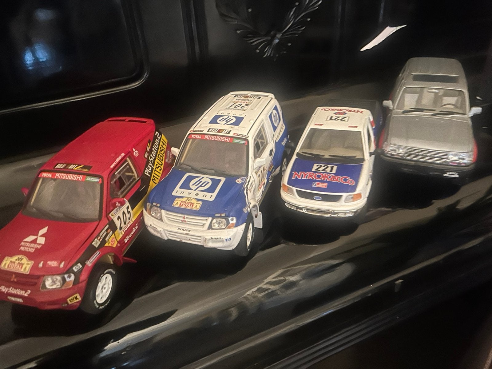 Mitsubishi, Land cruiser , Ford 40 e stuk, Ophalen of Verzenden, Zo goed als nieuw