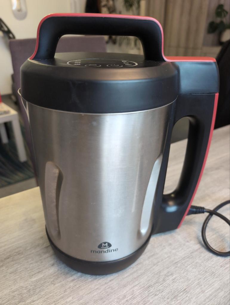 Soepmaker Mandine 1200w 2-3L Nieuwstaat, Elektronische apparatuur, Keukenmixers, Ophalen of Verzenden