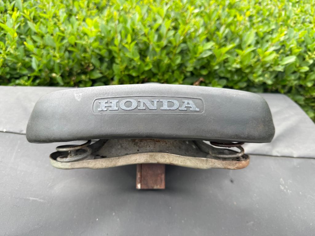 Pièces Honda camino, Ophalen, Gebruikt, Zadel, Honda