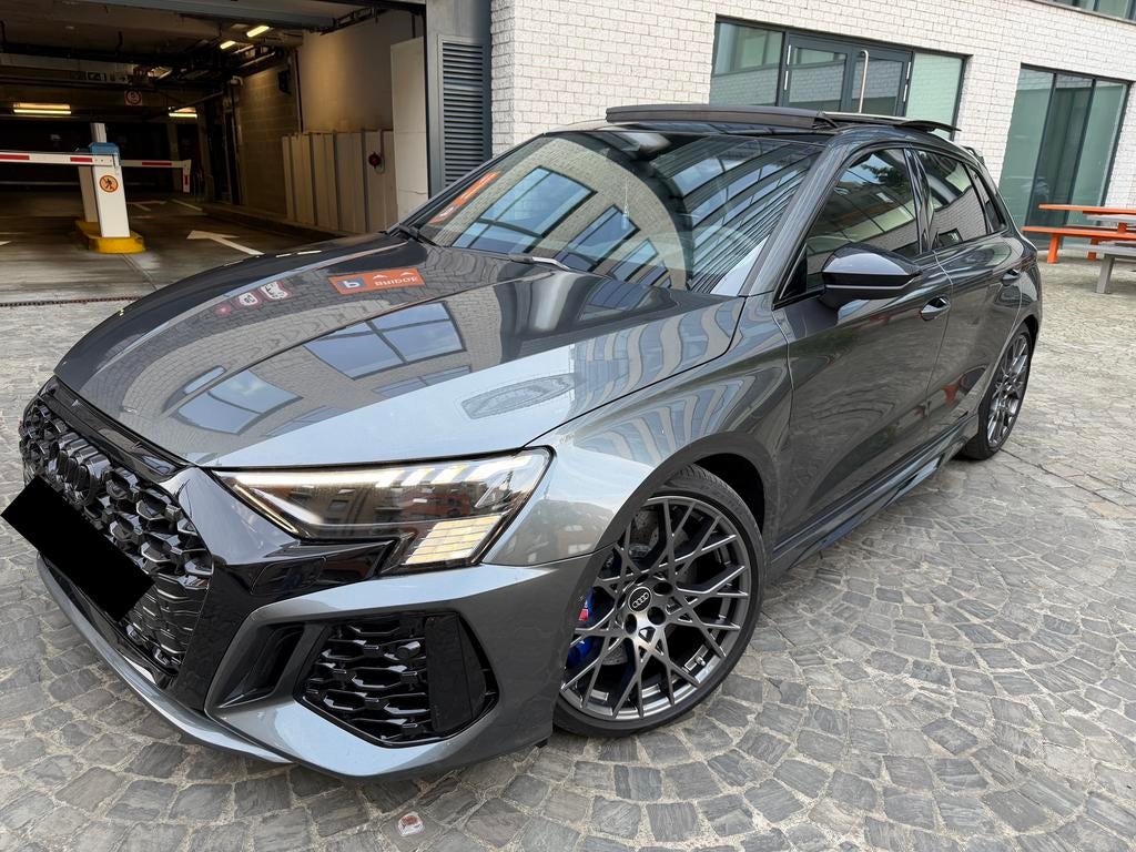Audi RS3 AUDI RS3 PERFORMANCE 1OF300, Autos, Argent ou Gris, Achat, Euro 6, RS3