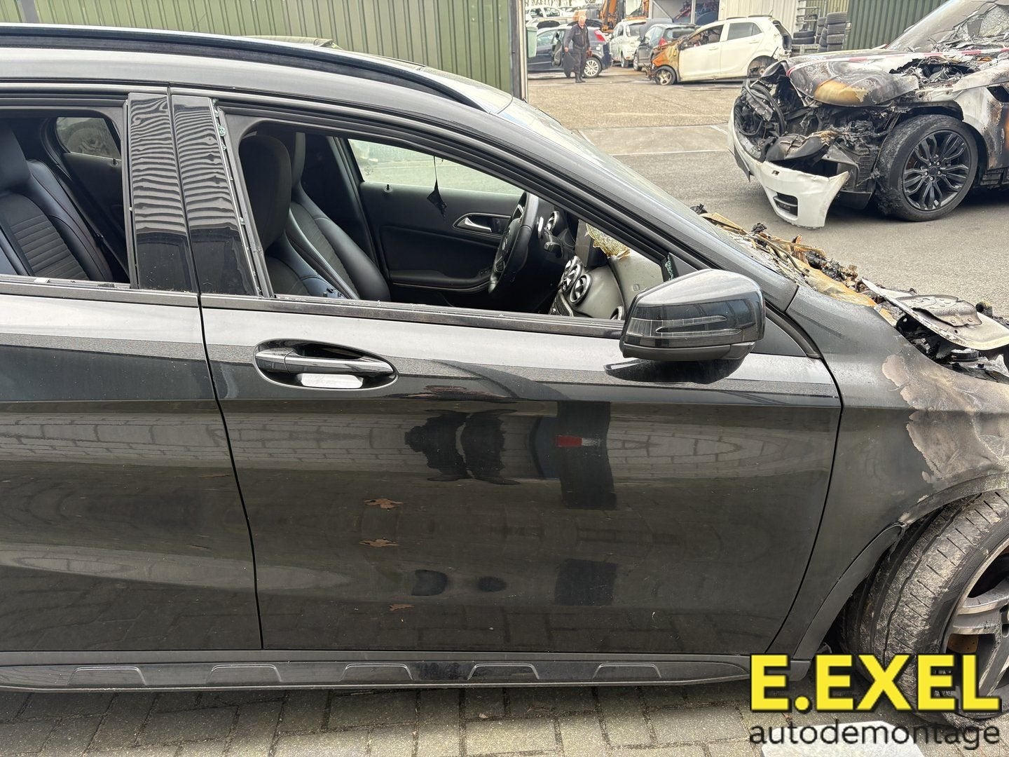 Deur rechts voor Mercedes GLA 220CDI 2013-22 Kleur 191, Origine de la pièce connue, Utilisé, Droite, Porte