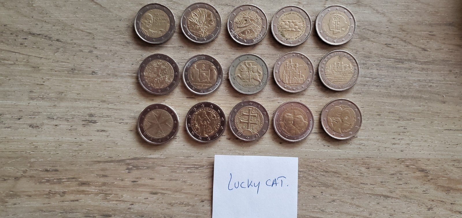 2 euro munten 15 stuks gebruikte staat.

Enkel in 1 lot voor, Enlèvement ou Envoi, Belgique, 2 euros