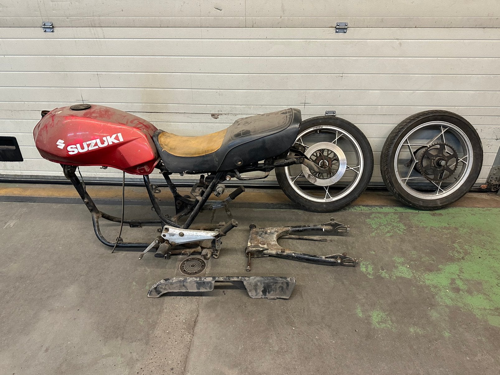 Suzuki gsx250 kader, Motoren, Particulier