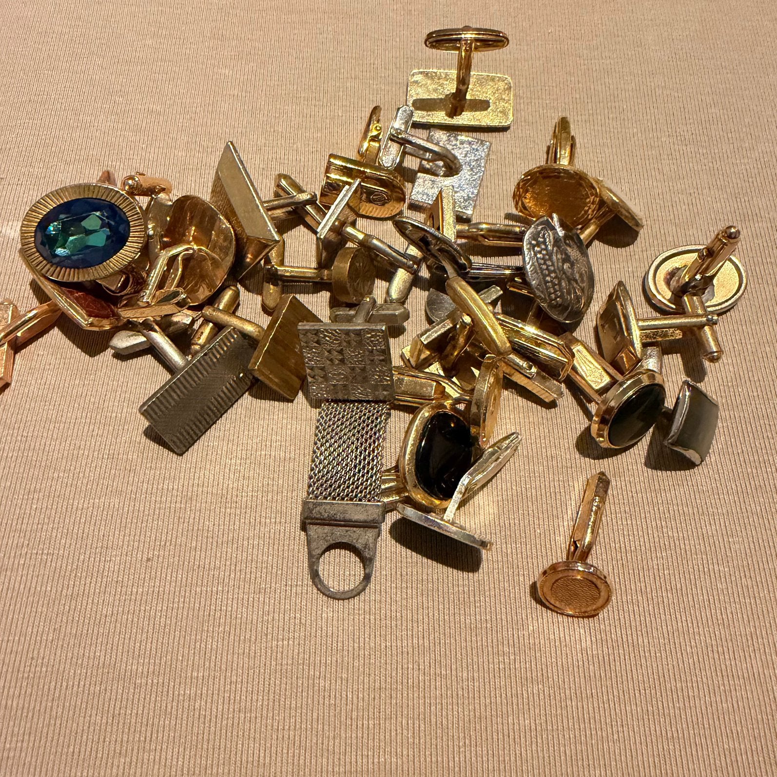 Vintage manchetknopen 30 stuks, Handtassen en Accessoires, Ophalen of Verzenden, Gebruikt