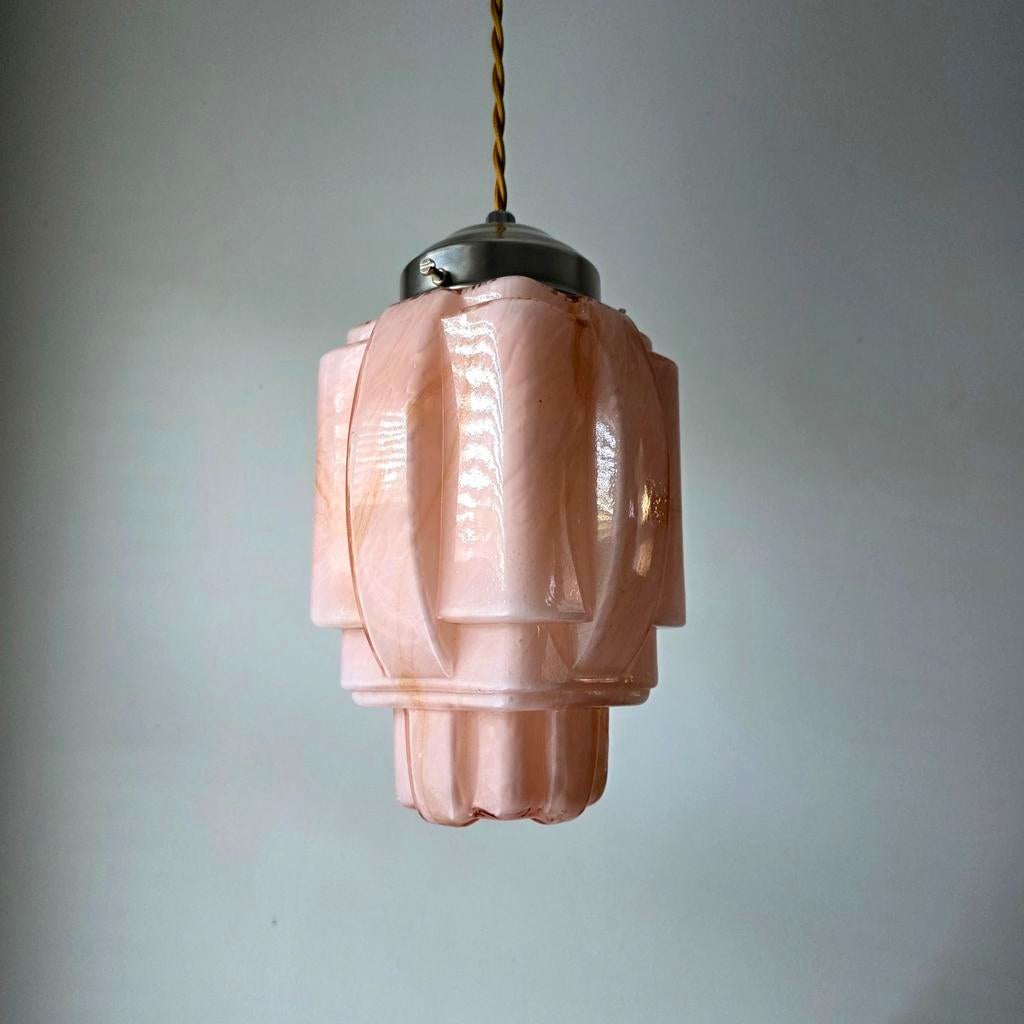 Lampe suspendue vintage en verre de gratte-ciel Art-Déco., Enlèvement ou Envoi