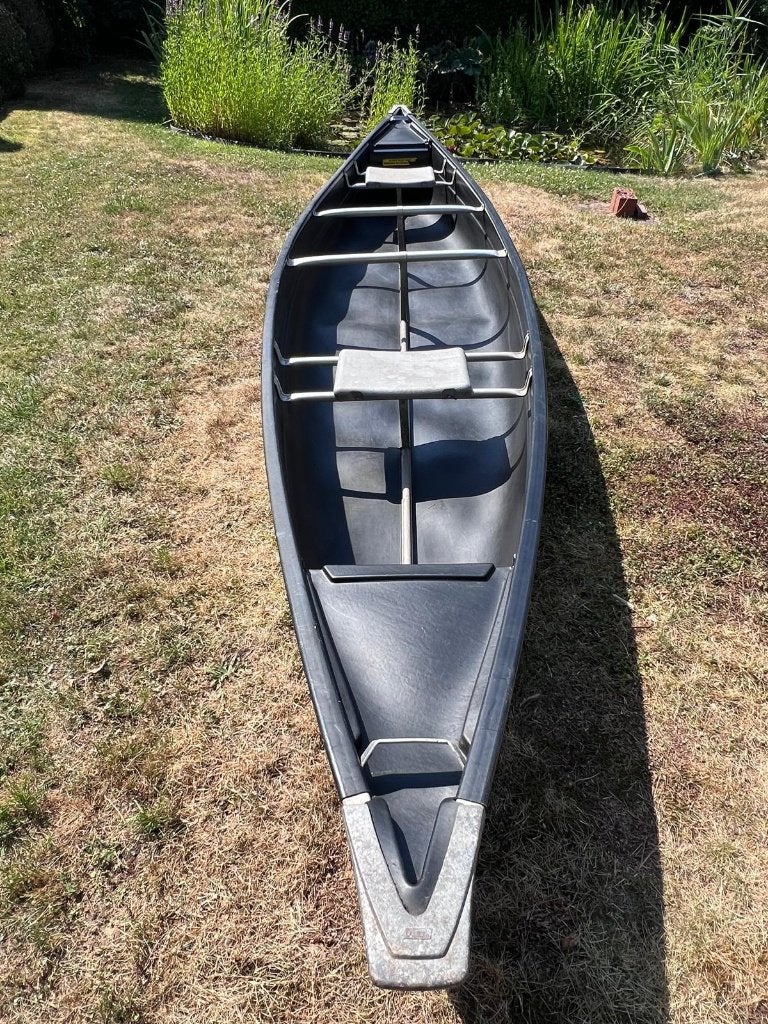 Coleman Rebel kano 5,00 m – Zeer stabiele 3-persoons kano, Ophalen, Gebruikt, Canadese kano of Open kano, Met peddels