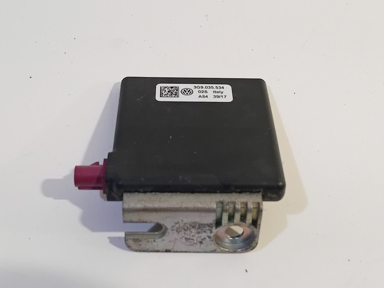 Antenne versterker Volkswagen Touareg, Auto diversen, Autoradio's, Ophalen of Verzenden, Van der Ven Autorecycling B.V., Onderdelen@venauto.nl