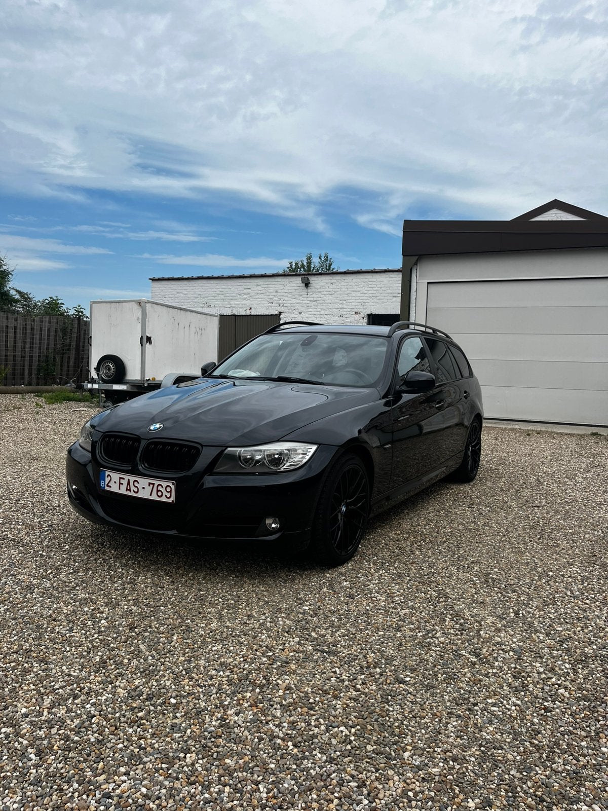 BMW 318d 2010 zwart, Auto's, BMW, Zwart, Handgeschakeld, Particulier, Te koop