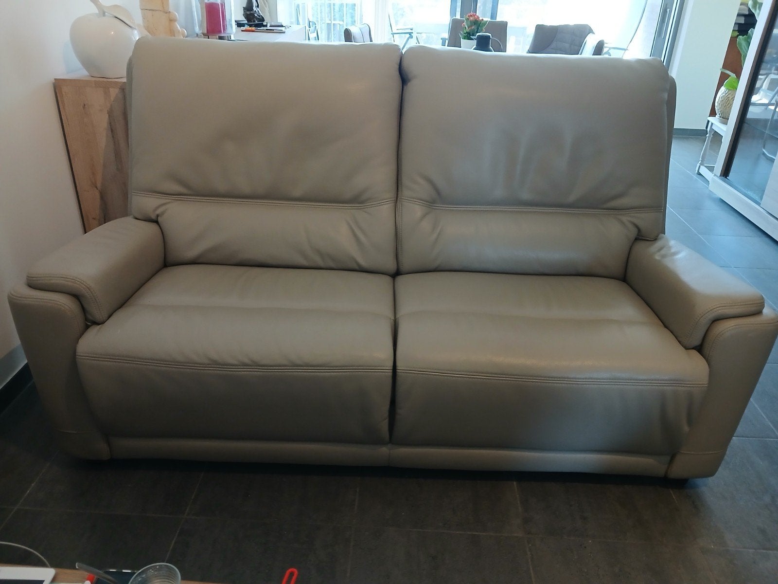 Leren 3 zit zetel taupe kleur., Huis en Inrichting, Zetels | Zetels, Ophalen, 150 tot 200 cm, Driepersoons, Zo goed als nieuw