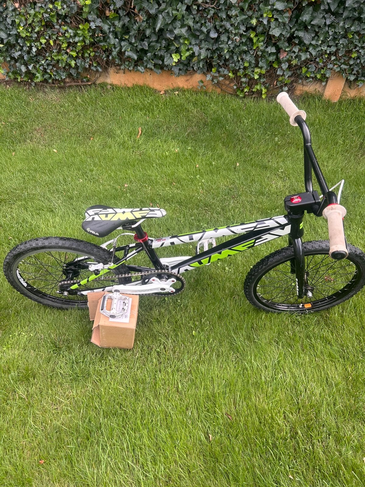 Bmx umbro brad race maat pro s, Fietsen en Brommers, Ophalen, Gebruikt, Velgrem, Minder dan 16 inch