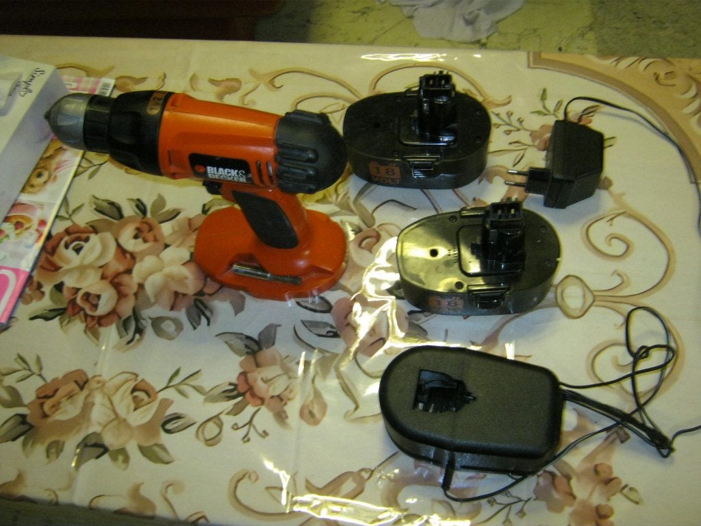 Perceuse sans fil Black+Decker 18V BDCDC 18-QW Marque :, Enlèvement ou Envoi, Utilisé, Perceuse sans fil, Autres marques