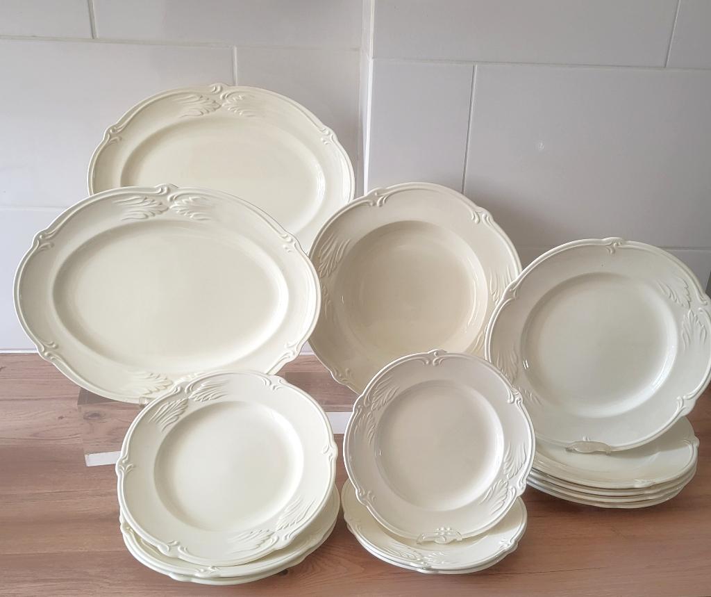 ✔️GIEN Service Rocaille Blanc, Antiquités & Art, Envoi
