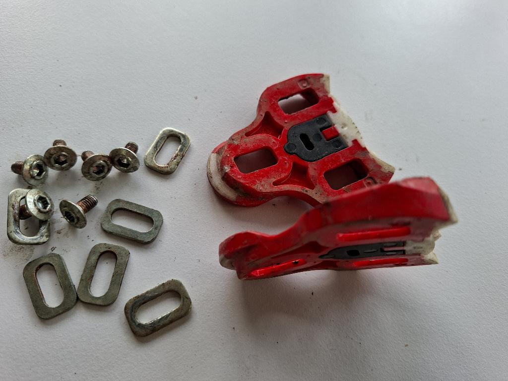 Look Kéo Rood schoenplaatjes, Ophalen, Gebruikt