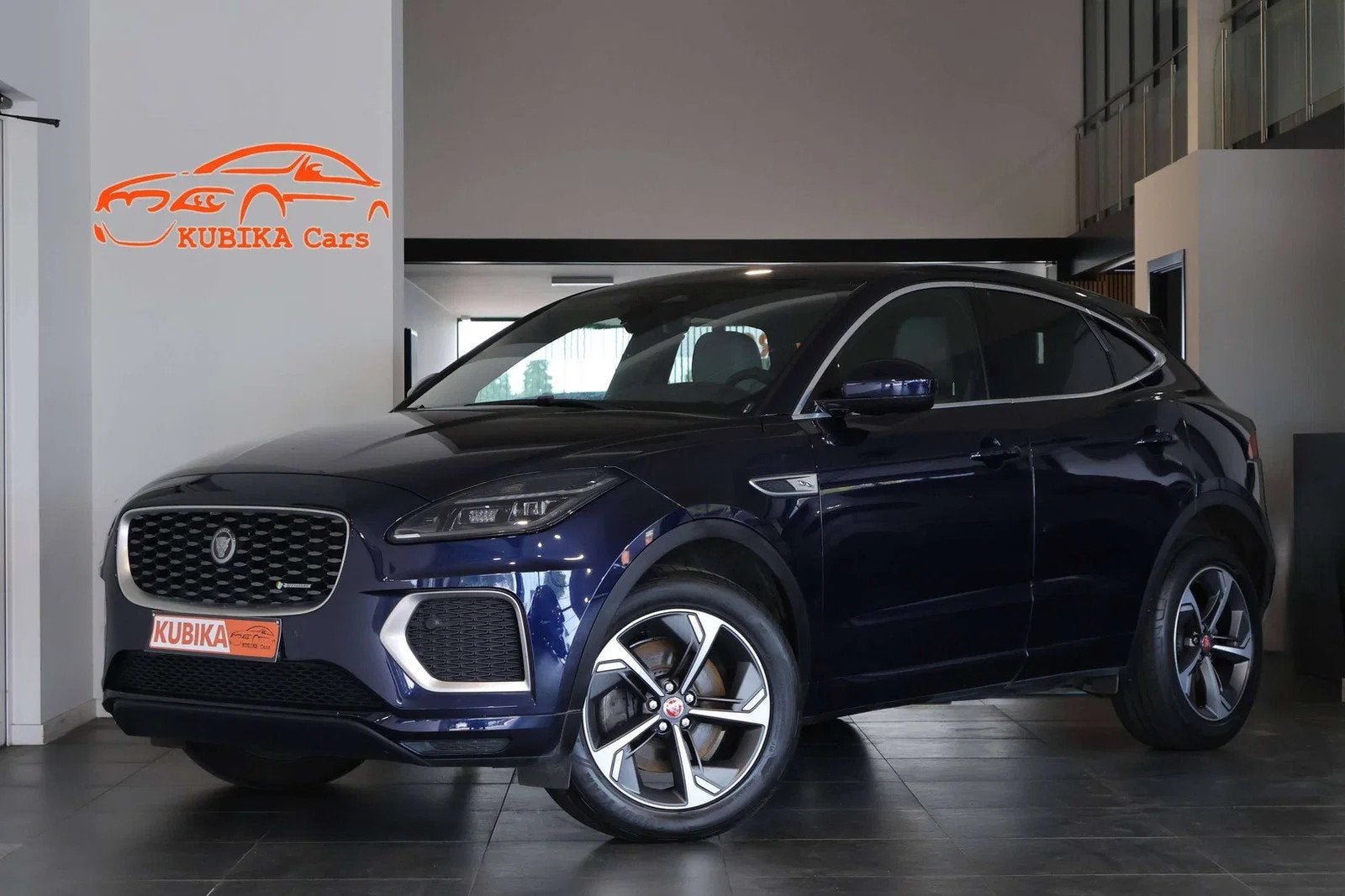 Jaguar E-Pace 1.5 T MHEV P160 R-Dynamic ACC LijnA. Memory Ga, Automaat, Euro 6, Blauw, Leder