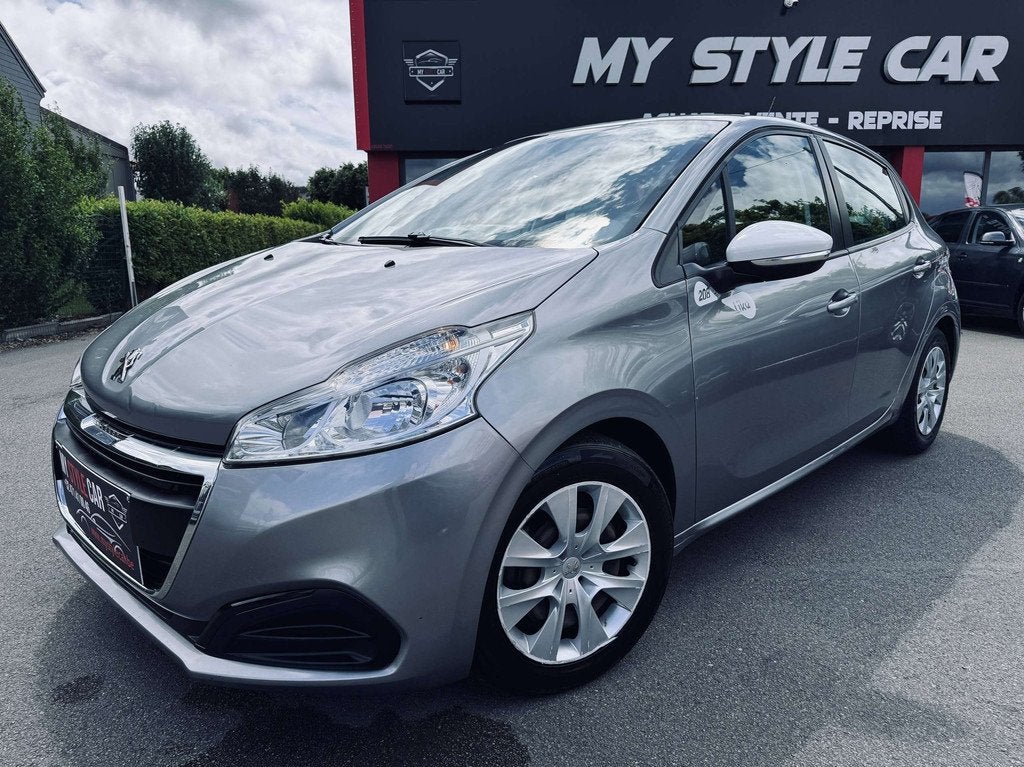 Peugeot 208 208 1.2i essence Like S, Garantie 1 an, Auto's, Peugeot, Voorwielaandrijving, Stof, 110 g/km, Bedrijf