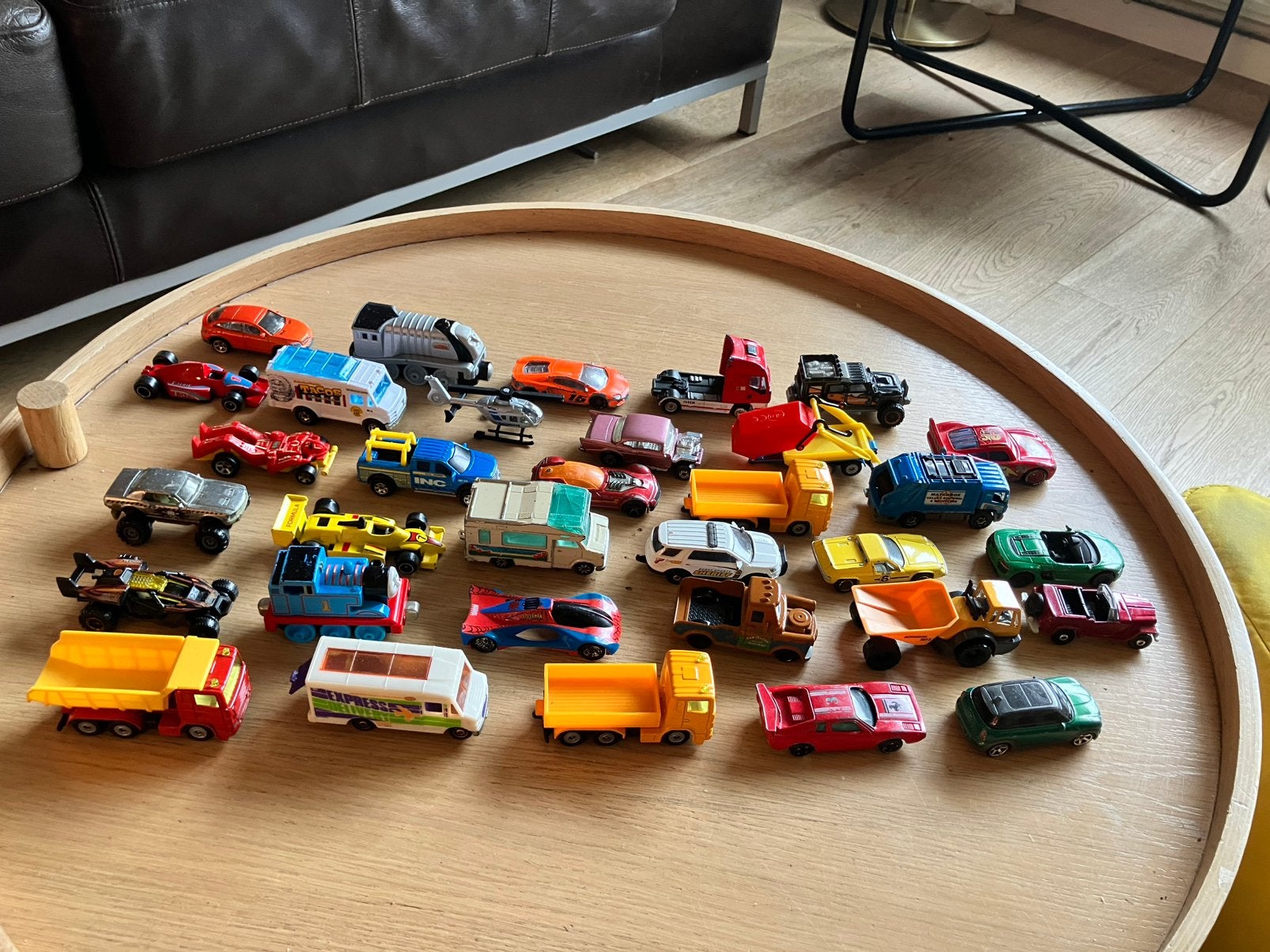 33 voitures en métal (Siku, Matchbox, Majorette), Enlèvement ou Envoi, Utilisé