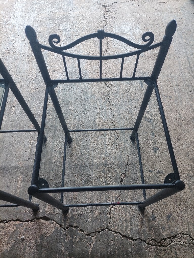 Table de chevet, Enlèvement