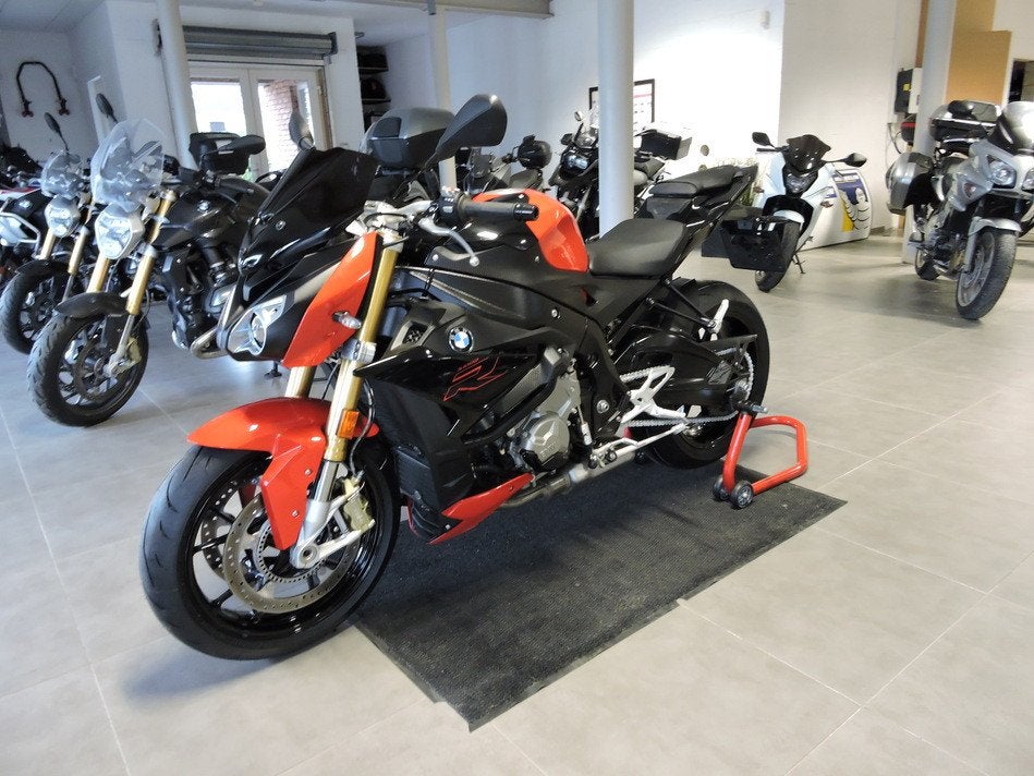BMW S 1000 R, Motorrijbewijs A, Bedrijf, Handgeschakeld, Naked bike