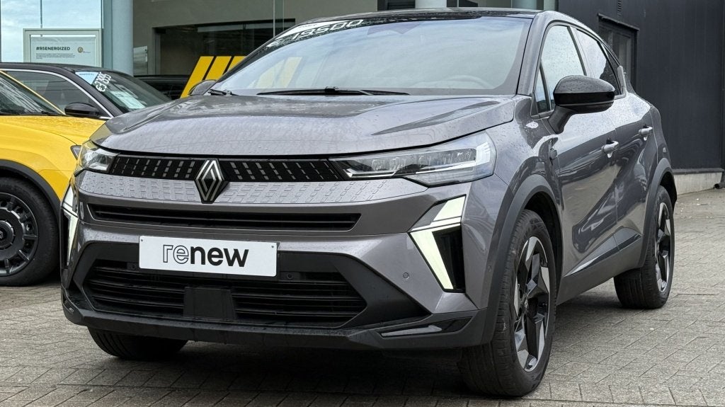 Renault Captur II 1.0 Techno TCe 90 (bj 2025), Gebruikt, Euro 6, 91 pk, Inductieladen voor smartphones