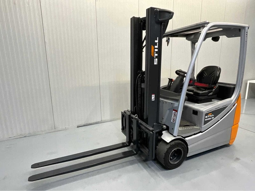 Still RX20-18 Triplex - Freelift - Sideshift, Articles professionnels, Machines & Construction | Chariots élévateurs & Transport interne