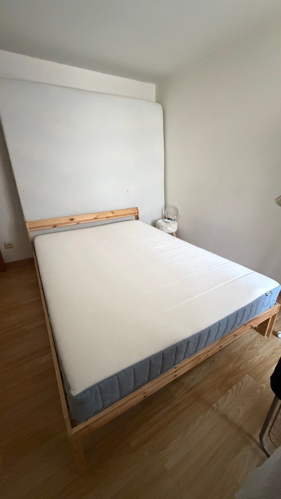 Lit (cadre sommier matelas nickel) 140x200 IKEA, Maison & Meubles, Enlèvement, Comme neuf