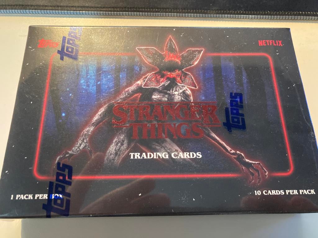 2025 Topps Stranger Things Hobby, Enlèvement ou Envoi, Comme neuf