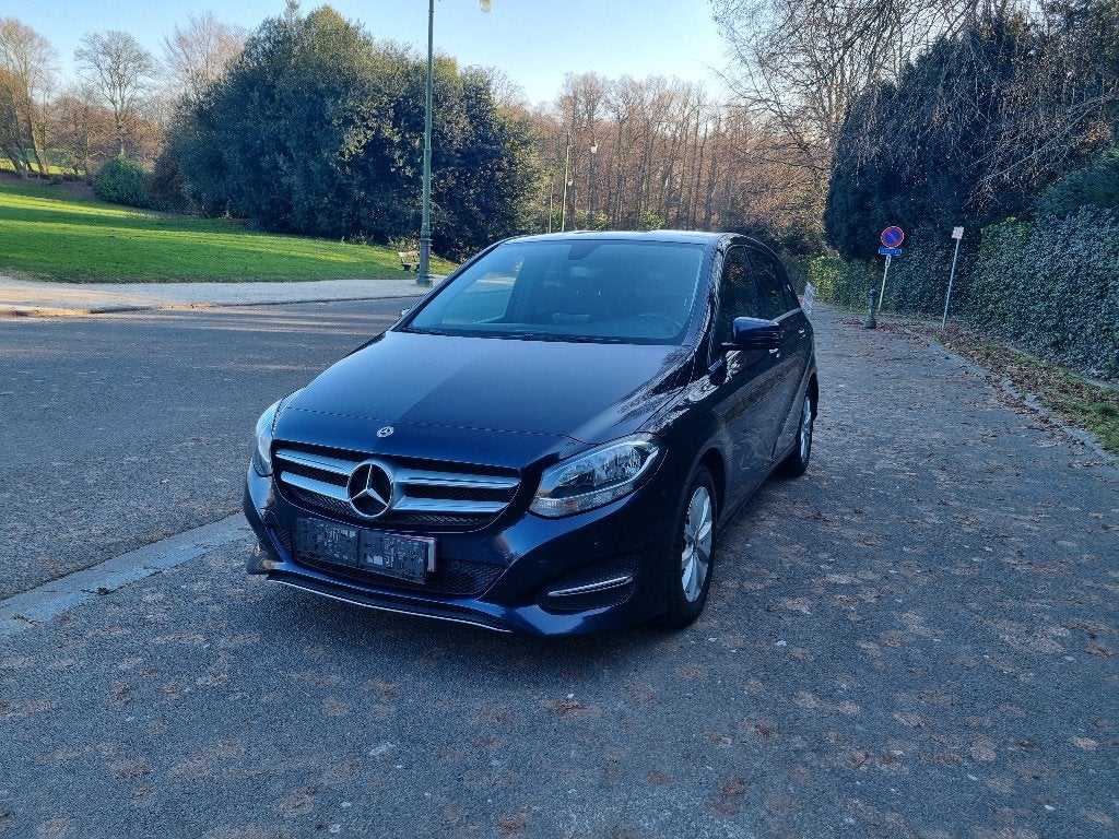 Mercedes b200, Autos, 100 kW, Achat, Capteur de lumière, Noir