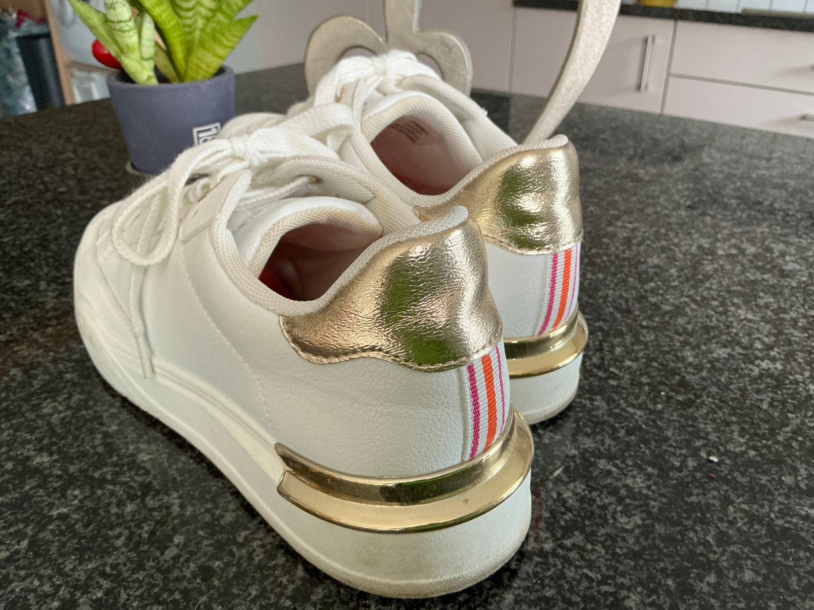 Sneakers maat 41, Kleding | Dames, Wit, Ophalen of Verzenden, Zo goed als nieuw, Sneakers