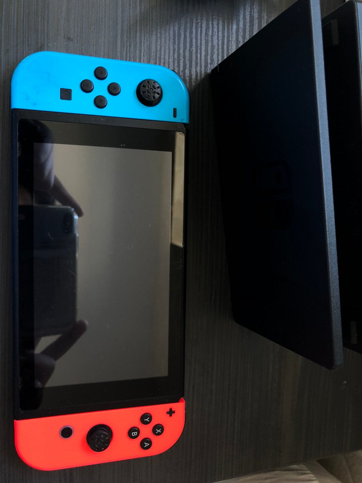 Nintendo Switch te koop – inclusief oplader en dock, Ophalen, Zo goed als nieuw