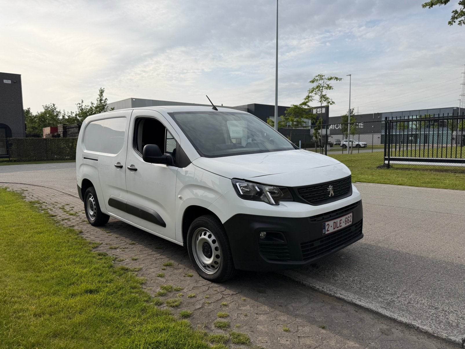 Peugeot Partner L2 1.6 Diesel 2020 – Gekeurd voor Verkoop, Auto's, Wit, Bedrijf, Te koop, 3 deurs