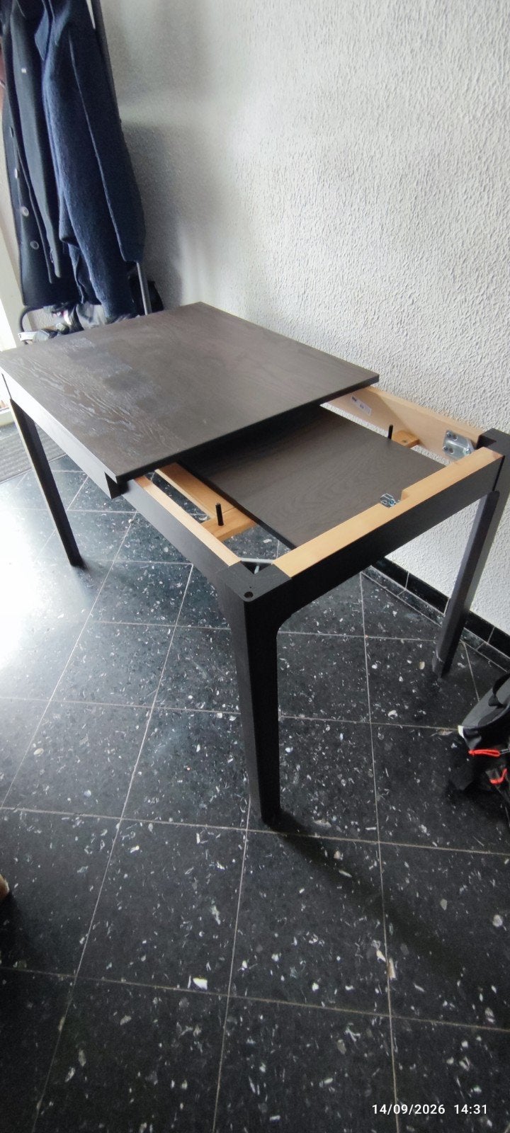 Table avec rallonge, Classique, Comme neuf, Enlèvement, Brun