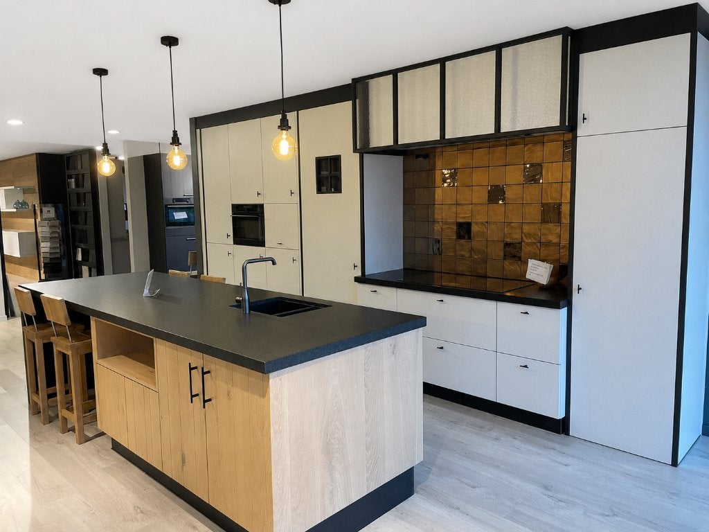 landelijke keuken, Enlèvement, Neuf, Granit ou Pierre, Cuisine à paroi simple